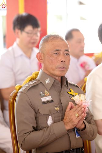 ภาพ No.339268:วันเสาร์ที่ 27 มิถุนายน พ.ศ. 2569 พิธีตักบาตรแด่คณะสงฆ์ 323 วัด 4 จังหวัดชายแดนภาคใต้ พิธีถวายสังฆทานแด่คณะสงฆ์ 323 วัด ปีที่ 22 ครั้งที่ 187 พิธีมอบกองทุนหนุนแรงใจช่วยครูใต้ ปีที่ 19 ครั้งที่ 150 และพิธีทำบุญอุทิศส่วนกุศลให้ผู้วายชนม์
