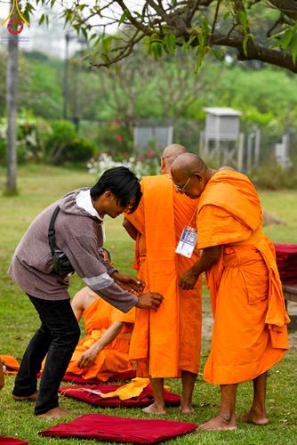 ภาพ No.314612:วันที่ 20 มีนาคม พ.ศ. 2569 พระอาจารย์ แนะนำการปฏิบัติธรรมให้แก่สามเณร  โครงการบรรพชาสามเณร 500 รูป เนปาล ณ วิหารมายาเทวี ประเทศเนปาล