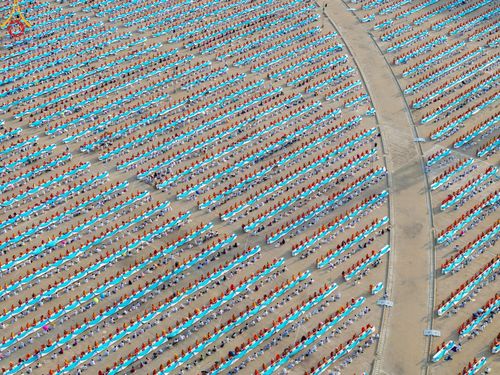 ภาพ No.219561:วันอังคารที่ 22 เมษายน พ.ศ. 2568 พิธีถวายมหาสังฆทานคณะสงฆ์ 40,000 กว่าวัดทั่วประเทศ เนื่องในวันคุ้มครองโลก ณ วัดพระธรรมกาย จ.ปทุมธานี