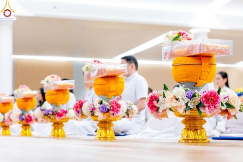 ภาพ No.212702:วันอาทิตย์ที่ 23 มีนาคม พ.ศ. 2568 พิธีร่วมบุญโครงการบรรพชาสามเณร 5,000 รูป ณ ห้องแก้วสารพัดนึก 2 วัดพระธรรมกาย