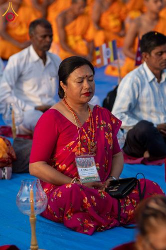 ภาพ No.132326:พิธีจุดโคมประทีปถวายเป็นพุทธบูชา ในโครงการบรรพชา 1,250 รูป ณ แดนประสูติ สวนลุมพินี ประเทศเนปาล วันที่ 17 มีนาคม พ.ศ. 2567