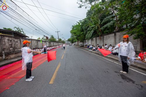 ภาพ No.129986:V.34 เพื่อธรรมเพื่อบางกล่ำ การรับบุญของเจ้าหน้าที่หน่วยงานต่างๆ  เพื่องานธรรมยาตราอัญเชิญพระบรมสารีริกธาตุ ประดิษฐาน ณ มหารัตนเจดีย์สิริปทุมสวรรค์ (เจดีย์อริยพุทธะ 5 พระองค์) ณ ศูนย์ปฏิบัติธรรมภาคใต้ อ.บางกล่ำ จ.สงขลา ระหว่างวันที่ 9-10 มีนาคม พ.ศ. 2567