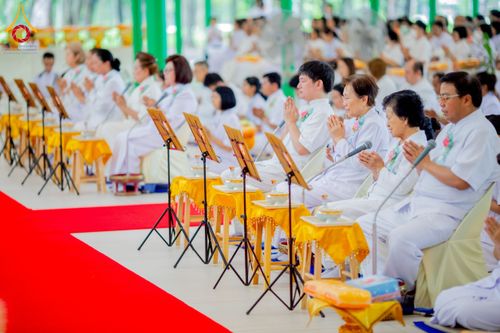 ภาพ No.223722:วันอาทิตย์ที่ 11 พฤษภาคม พ.ศ. 2568 พิธีอุปสมบทสามเณรเปรียญธรรมอุปสมบทอุทิศชีวิต 9 รูป อุบาสก 1 ท่าน ณ อุโบสถพระไตรปิฏกวัดพระธรรมกาย