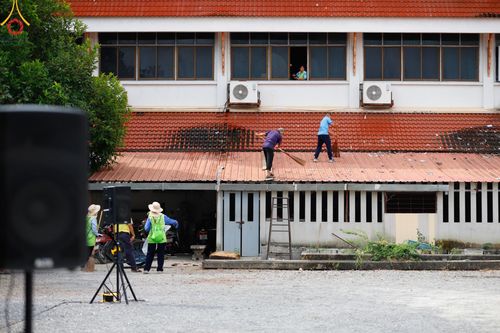 ภาพ No.128012:V.32 เต็มที่เพื่อบางกล่ำ การเตรียมงานของเจ้าหน้าที่หน่วยงานต่างๆ  เพื่องานธรรมยาตราอัญเชิญพระบรมสารีริกธาตุ ประดิษฐาน ณ ศูนย์ปฏิบัติธรรมภาคใต้ อ.บางกล่ำ จ.สงขลา ระหว่างวันที่ 9-10 มีนาคม พ.ศ. 2567