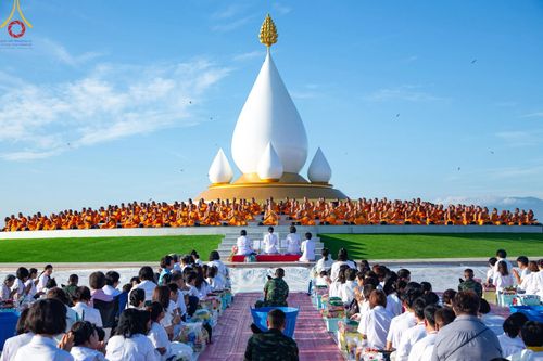 ภาพ No.211899:วันจันทร์ที่ 17 มีนาคม พ.ศ. 2568 พิธีตักบาตรพระกว่า 300 รูป ฉลองพิธีประดิษฐานพระบรมสารีริกธาตุ ณ ปทุมเจดีย์ เจดีย์พระพุทธเจ้า 5 พระองค์ ศูนย์อบรมเยาวชนปัตตานี บ้านโคกดีปลี ตำบลตุยง อำเภอหนองจิก จังหวัดปัตตานี