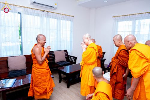 ภาพ No.149412:พิธีทักษิณานุปทานแด่บรรพชนตระกูลผ่องสวัสดิ์ และหมู่ญาติที่ล่วงลับไปแล้ว ประจำปี ครั้งที่ 19 วันพฤหัสบดีที่ 22 สิงหาคม พ.ศ. 2567 ณ พระมหาเจดีย์ทัตตชีโว ศูนย์อบรมเยาวชนกาญจนบุรี