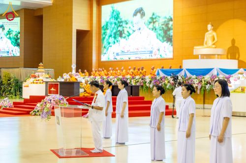 ภาพ No.209623:วันอาทิตย์ที่ 2 มีนาคม พ.ศ. 2568 พิธีภาคบ่าย สัมมนาพิเศษ, ปฏิบัติธรรม พิธีรับมอบพระบรมสารีริกธาตุ ณ สภาธรรมกายสากล วัดพระธรรมกาย