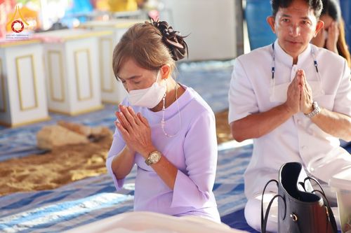 ภาพ No.76175:พิธีกลั่นแผ่นดินสร้างมหาเจดีย์ปัตตานี , พิธีตักบาตรแด่พระภิกษุสงฆ์ 159 รูป ,  พิธีทอดผ้าป่า , พิธีโปรยรัตนชาติ ,  พิธีจุดประทีปถวายเป็นพุทธบูชา ณ ศูนย์อบรมเยาวชนปัตตานี จ.ปัตตานี วันอาทิตย์ที่ 5 กุมภาพันธ์ พ.ศ.2566