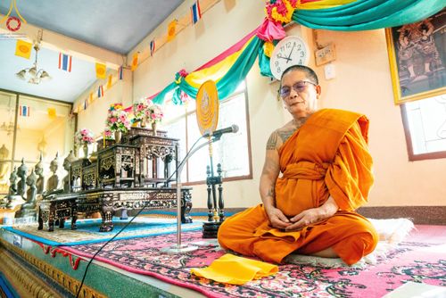 ภาพ No.189704:พิธีทอดผ้าป่าทำนุบำรุงศาสนสถาน ในโครงการธรรมยาตรา กตัญญูบูชา มหาปูชนียาจารย์ พระมงคลเทพมุนี(สด จนฺทสโร) พระผู้ปราบมาร อนุสรณ์สถาน 7 แห่ง ปีที่ 13 ณ วัดใหม่พิบูลย์ผล ต.บางเลน อ.สองพี่น้อง จ.สุพรรณบุรี วันที่ 5 มกราคม พ.ศ. 2568