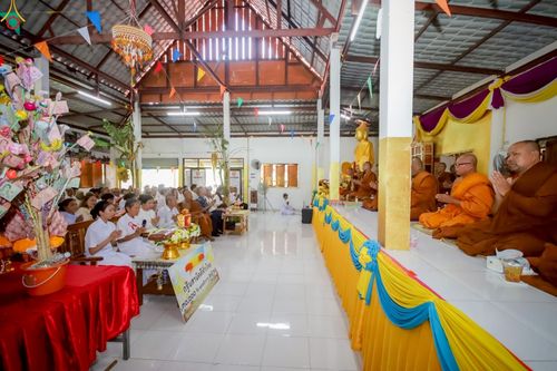 ภาพ No.255357:วันที่ 13 ตุลาคม พ.ศ. 2568 พิธีทอดกฐินสามัคคีทั่วไทย 30,000 วัด โดยคณะศิษยานุศิษย์ บูชาธรรม 81 ปี หลวงพ่อธัมมชโย ณ วัดมิ่งฟ้าคุณจักร ต.หนองกระท้าว อ.นครไทย จ.พิษณุโลก