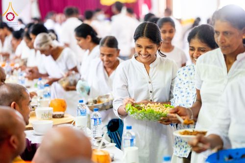 ภาพ No.175885:พิธีทอดผ้าป่าสมทบกฐิน ณ วัดธัมเมสวา รามายา มาตะเล ศรีลังกา โดยมูลนิธิธรรมกาย ในนามหลวงพ่อธัมมชโย วันที่ 9 พฤศจิกายน พ.ศ. 2567