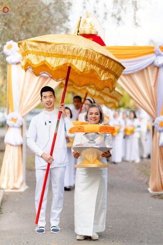 ภาพ No.260659:วันอาทิตย์ที่ 19 ตุลาคม พ.ศ. 2568 พิธีทอดกฐิน วัดพระธรรมกายสตอกโฮล์ม ประเทศสวีเดน 