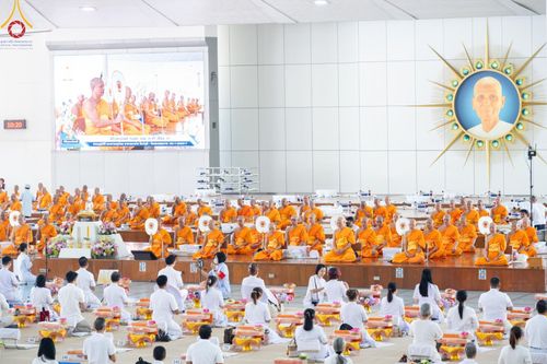 พิธีถวายภัตตาหารเมนูสวรรค์ และพิธีบุพเปตพลี ครั้งที่ 158 ร่วมอุทิศบุญแด่หมู่ญาติที่ล่วงลับไปแล้ว และสืบทอดอายุพระพุทธศาสนา ณ วัดพระธรรมกาย วันที่ 30 พฤศจิกายน พ.ศ.2567 (วันพระ แรม 15 ค่ำ เดือน 12)