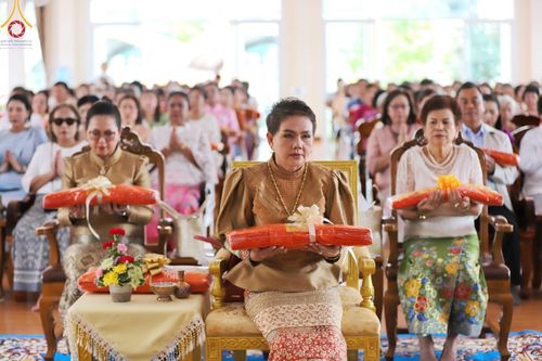 ภาพ No.166032:พิธีทอดกฐิน ณ วัดกุฏยาราม อ.เมืองตรัง จ.ตรัง ในโครงการกฐินสามัคคีทั่วไทย 30,000 วัด บูชาธรรม 80 ปี หลวงพ่อธัมมชโย โดยคณะศิษยานุศิษย์วัดพระธรรมกาย วันที่ 20 ตุลาคม พ.ศ. 2567