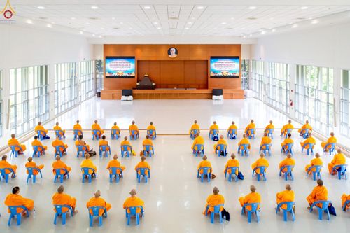 ภาพ No.239878:วันที่ ๒๒ - ๒๔ สิงหาคม พ.ศ. ๒๕๖๘ สัมมนารวมใจผู้นำบุญ บูชาธรรม ๘๑ ปี หลวงพ่อธัมมชโย กฐินสามัคคีทั่วไทย ๓๐,๐๐๐ วัด โครงการอุปสมบทบูชาธรรมมหาปูชนียาจารย์ ๓,๐๐๐ รูป รุ่นที่ ๑