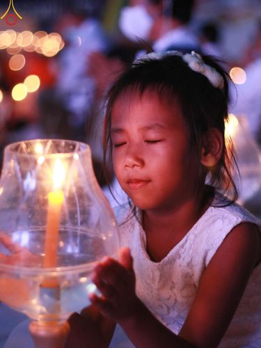 ภาพ No.109796:พิธีจุดประทีปถวายเป็นพุทธบูชา และบูชาธรรมมหาปูชนียาจารย์ วันที่ 10 มกราคม พ.ศ. 2567 ณ อนุสรณ์สถานคลองบางนางแท่น อ.สามพราน จ.นครปฐม