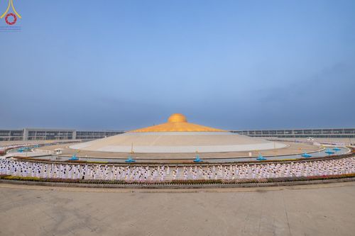 ภาพ No.133700:พิธีเวียนประทักษิณและพิธีวันทาเจดีย์ โครงการบรรพชาสามเณร ฟื้นฟูพระพุทธศาสนาทั่วไทย ณ วัดพระธรรมกาย วันเสาร์ที่ 6 เมษายน พ.ศ. 2567