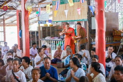 ภาพ No.169240:พิธีทอดกฐิน ณ วัดเนินสว่างวราราม จ.พิษณุโลก ในโครงการกฐินสามัคคีทั่วไทย 30,000 วัด บูชาธรรม 80 ปี หลวงพ่อธัมมชโย โดยคณะศิษยานุศิษย์วัดพระธรรมกาย วันที่ 24 ตุลาคม พ.ศ. 2567