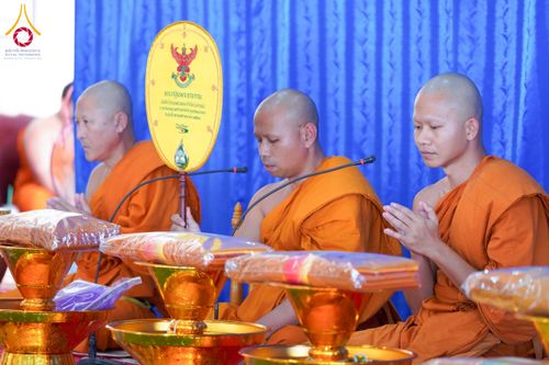 ภาพ No.275586:วันที่ 5 พฤศจิกายน พ.ศ. 2568 พิธีทอดกฐินสามัคคีทั่วไทย ณ วัดวังมะนาว อ.ปากท่อ จ.ราชบุรี โดยคณะศิษยานุศิษย์ บูชาธรรม 81 ปี หลวงพ่อธัมมชโย