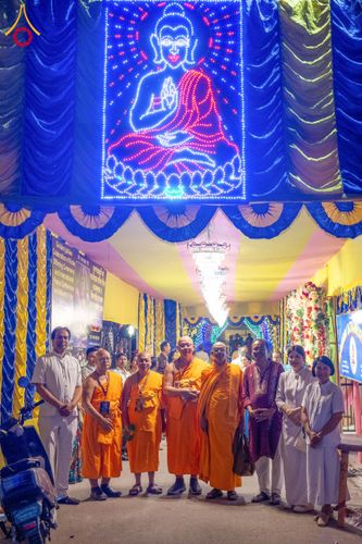 ภาพ No.179671:พิธีทอดกฐินสมทบ ณ วัดพุทธรัตนางกูร พิหาร (Bouddha Ratnangkur Bihar) เมืองกัลกัตตา ประเทศอินเดีย วันที่ 9 พฤศจิกายน พ.ศ. 2567