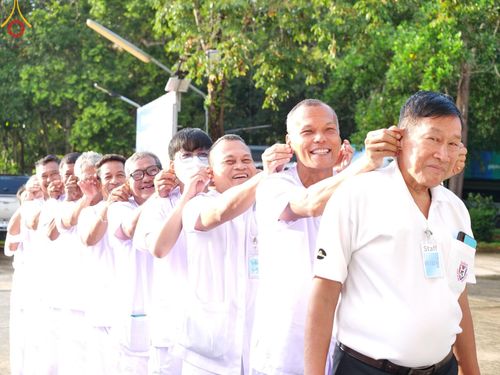 ภาพ No.157544:โครงการ อุบาสกแก้ว อุบาสิกาแก้ว รุ่นที่ 3 ตัวแทนทอดกฐินสามัคคีทั่วไทย 30,000 วัด ระหว่างวันที่ 20-22 กันยายน พ.ศ. 2567 ณ ศูนย์ปฏิบัติธรรมจันทบุรี