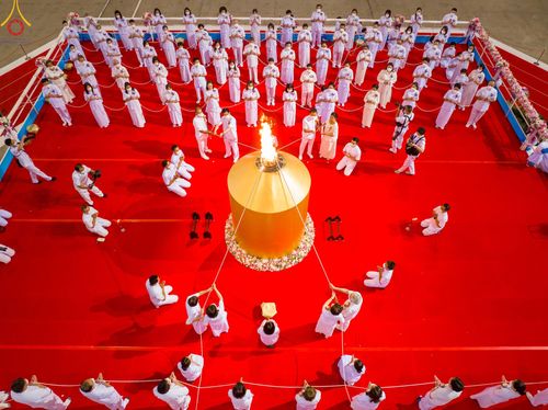 พิธีปฏิบัติธรรม และพิธีจุดเทียนใจ ไฟนิรันดร์ อนันตชัย วันอาทิตย์ที่ 8 ตุลาคม พ.ศ. 2566 ณ สภาธรรมกายสากล วัดพระธรรมกาย