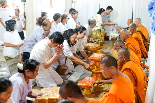 ภาพ No.255917:วันที่ 15 ตุลาคม พ.ศ. 2568 พิธีทอดกฐินสามัคคีทั่วไทย 30,000 วัด โดยคณะศิษยานุศิษย์ บูชาธรรม 81 ปี หลวงพ่อธัมมชโย ณ วัดราษฎร์สามัคคี ต.วังหมัน อ.วัดสิงห์ จ.ชัยนาท