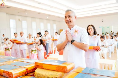 ภาพ No.254240:วันที่ 12 ตุลาคม พ.ศ. 2568 พิธีทอดกฐินสามัคคีวัดพระธรรมกายสิงคโปร์  新加坡法身寺功德衣法会 Dhammakaya Centre Singapore Kathina Ceremony  