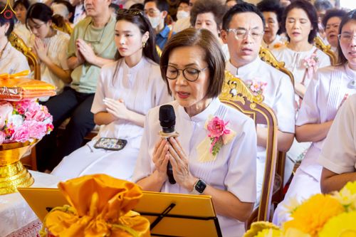 ภาพ No.260447:วันที่ 19 ตุลาคม พ.ศ. 2568 พิธีทอดกฐินสามัคคีทั่วไทย 30,000 วัด โดยคณะศิษยานุศิษย์ บูชาธรรม 81 ปี หลวงพ่อธัมมชโย ณ วัดคณิกาผล ป้อมปราบ กรุงเทพฯ