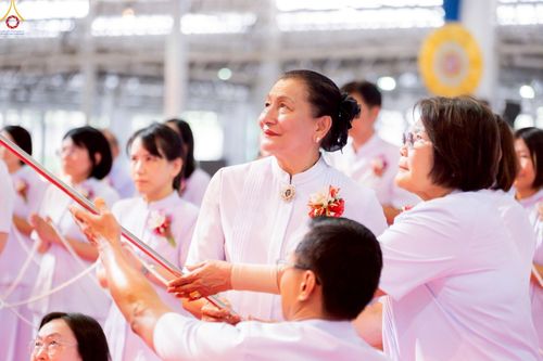 ภาพ No.240184:วันอาทิตย์ที่ 24 สิงหาคม พ.ศ. 2568 งานบุญวันอาทิตย์ พิธีจุดเทียนใจ ไฟนิรันด์ อนันตชัย ณ วัดพระธรรมกาย จ.ปทุมธานี