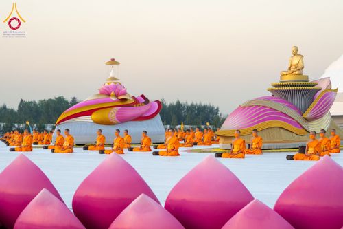 ภาพ No.116856:พระธรรมยาตราร่วมปฏิบัติธรรม และถ่ายภาพหมู่ประวัติศาสตร์ ปีที่ 12  วันที่ 21 มกราคม พ.ศ. 2567  ณ อนุสรณ์สถานบางปลา จ.นครปฐม