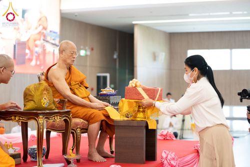 ภาพ No.129271:พิธีมอบรางวัลแก่สามเณรผู้สอบผ่าน โครงการสามเณรทรงพระปาฏิโมกข์ ณ ค่ายจองแชมป์ หมู่กุฏิสามเณรเปรียญธรรม วัดพระธรรมกาย วันอาทิตย์ที่ ๑๐ มีนาคม พ.ศ.๒๕๖๗