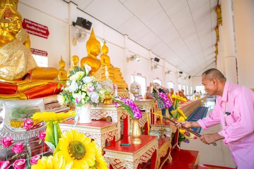 ภาพ No.163139:โครงการกฐินสามัคคีทั่วไทย 30,000 วัด บูชาธรรม 80 ปี หลวงพ่อธัมมชโย โดย คณะศิษยานุศิษย์วัดพระธรรมกาย ณ วัดยางตลาด อ.คลองเขื่อน จ.ฉะเชิงเทรา วันที่ 19 ตุลาคม พ.ศ. 2567