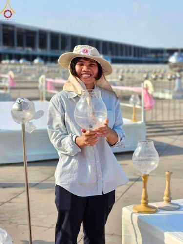 ภาพ No.125346:V.27 มาฆะ สาธุ  การรับบุญเตรียมงาน ปฎิบัติงาน เก็บงาน ของเจ้าหน้าที่หน่วยงานต่างๆ เพื่อวันมาฆบูชา วันเสาร์ที่ 24 กุมภาพันธ์  พ.ศ. 2567 ณ วัดพระธรรมกาย จ.ปทุมธานี