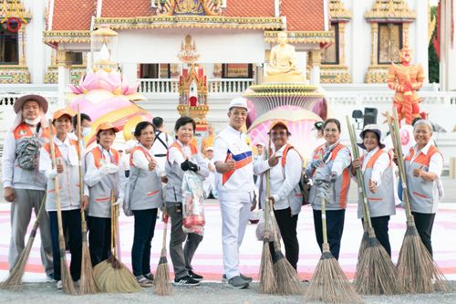 ภาพ No.115757:V.15 สามัคคี การเตรียมงาน เก็บงาน การรับบุญของเจ้าหน้าที่หน่วยงานต่างๆ เพื่อโครงการธรรมยาตรา กตัญญูบูชามหาปูชนียาจารย์ พระมงคลเทพมุนี (สด จนฺทสโร) พระผู้ปราบมาร อนุสรณ์สถาน 7 แห่ง ปีที่ 12 ระหว่างวันที่ 2 - 31 มกราคม พ.ศ.2567