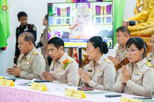 ภาพ No.87987:การลงพื้นที่ตรวจเยี่ยมและติดตามผลการดำเนินงาน โครงการสร้างความปรองดองสมานฉันท์ โดยใช้หลักธรรมทางพระพุทธศาสนา "หมู่บ้านรักษาศีล5" จังหวัดปทุมธานี