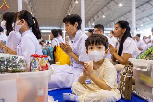 ภาพ No.126498:พิธีตักบาตร ในวันอาทิตย์ต้นเดือนที่ 3 มีนาคม พ.ศ. 2567 ณ บ้านแก้วเรือนทองคุณยายฯ วัดพระธรรมกาย