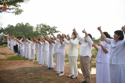 ภาพ No.86247:พิธีทอดผ้าป่าขุดเจาะบ่อน้ำบาดาล  ณ ศูนย์ปฏิบัติธรรมจังหวัดสระบุรี อ.พระพุทธบาท จ.สระบุรี ประธานสงฆ์ : พระครูภาวนาถิรธรรม วิ.(ผจญ เถรธัมโม) ประธานฆราวาส : กัลญาณมิตร ครอบครัว คุณพ่อทวี-คุณแม่ปราณี คุณเพียรใจ - ดรุณี  โรจนสินวิไล และพิธีเทคอนกรีตฐานราก เพื