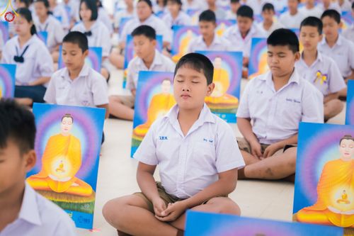 ภาพ No.104562:วันรวมพลังเด็กดี V-Star ผู้นำฟื้นฟูศีลธรรมโลก จังหวัดปราจีนบุรี ณ ธุดงคสถานปราจีนบุรี วันที่ 24 ธันวาคม พ.ศ. 2566