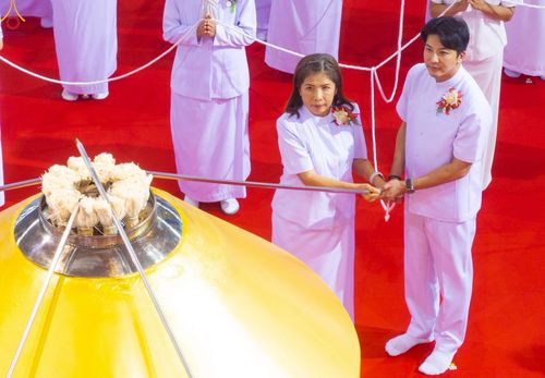 ภาพ No.249427:วันที่ 28 กันยายน พ.ศ. 2568 พิธีจุดเทียนใจ ไฟนิรันด์ อนันตชัย ณ สภาธรรมกายสากล วัดพระธรรมกาย