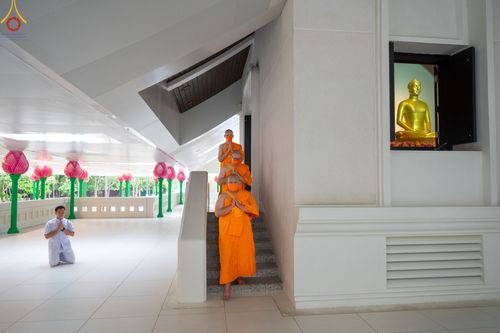 ภาพ No.82824:พิธีอุปสมบทหมู่ ในโครงการพระพี่เลี้ยงเข้าพรรษา, ธรรมทายาทอุดมศึกษารุ่นที่ 50 (ภาคฤดูฝน) และธรรมทายาทพุทธศาสตร์สากล รุ่นที่ 7 (ภาคฤดูฝน) วันอาทิตย์ที่ 18 มิถุนายน พ.ศ. 2566 ณ วัดพระธรรมกาย จ.ปทุมธานี