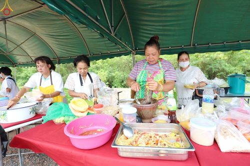 ภาพ No.84863:พิธีทอดผ้าป่าสามัคคีกันสาดคุ้มภัย และกำแพงแก้วเพื่อปกป้องภัยอันตราย จากความไม่สงบในพื้นที่ ณ ศูนย์ปฏิบัติธรรมและอบรมเยาวชนเมืองยะลา  ถนนเวฬุวัน ซอยเศรษฐี วันเสาร์ ที่ ๒๙ กรกฎาคม พ.ศ. ๒๕๖๖