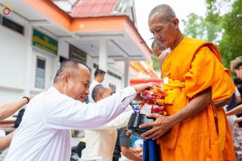 ภาพ No.87294:พิธีถวายสังฆทาน 323 วัด 4 จังหวัดชายแดนภาคใต้  ปีที่ 19 ครั้งที่ 165 พิธีมอบกองทุนหนุนแรงใจช่วยครูใต้  ปีที่ 16 ครั้งที่ 130 และพิธีทำบุญอุทิศส่วนกุศลให้ผู้วายชนม์ ณ วัดพุทธภูมิ อ.เมือง จ.ยะลา วันเสาร์ที่ 9 กันยายน พ.ศ. 2566