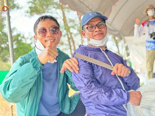 ภาพ No.127433:V.31 ทุ่มเทเพื่อบางกล่ำ การเตรียมงานของเจ้าหน้าที่หน่วยงานต่างๆ  เพื่องานธรรมยาตราอัญเชิญพระบรมสารีริกธาตุ ประดิษฐาน ณ มหารัตนเจดีย์สิริปทุมสวรรค์ (เจดีย์อริยพุทธะ 5 พระองค์) ณ ศูนย์ปฏิบัติธรรมภาคใต้ อ.บางกล่ำ จ.สงขลา ระหว่างวันที่ 9-10 มีนาคม พ.ศ. 2567