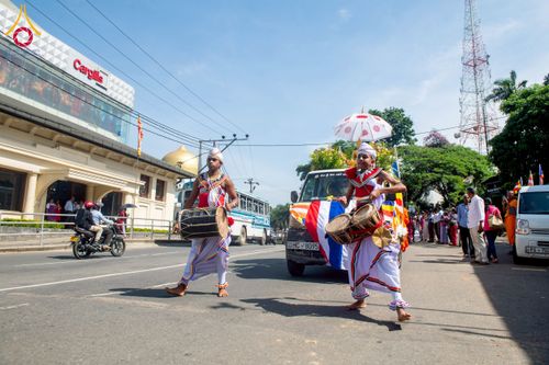 ภาพ No.226236:วันที่ 7-10 พฤษภาคม พ.ศ. 2568 โครงการเดินธรรมยาตรา สยาม-ลังกา ธรรมยาตรา ฉลองเทศกาลวิสาขบูชาแห่งชาติ ศรีลังกา บูชาธรรม 81 ปี หลวงพ่อธัมมชโย เมืองนูวราอิลิยา ประเทศศรีลังกา