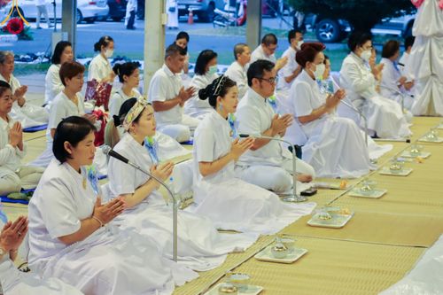 ภาพ No.110987:พิธีถวายภัตตาหารเป็นสังฆทาน แด่คณะพระธรรมยาตราฯ ในโครงการธรรมยาตรา กตัญญูบูชา มหาปูชนียาจารย์ พระมงคลเทพมุนี(สด จนฺทสโร) พระผู้ปราบมาร อนุสรณ์สถาน 7 แห่ง ปีที่ 12 วันที่ 13 มกราคม พ.ศ. 2567 ณ อนุสรณ์สถานมหาวิหารพระมงคลเทพมุนี  (โลตัสแลนด์) อ.สองพี่น้อง จ