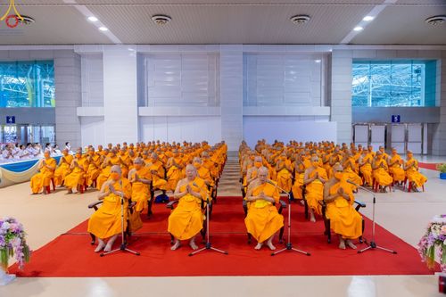 ภาพ No.88888:พิธีบูชาครูผู้ค้นพบวิชชาธรรมกาย วันศุกร์ที่ 29 กันยายน พ.ศ. 2566 วันเพ็ญขึ้น 15 ค่ำ เดือน 10 ณ วัดพระธรรมกาย