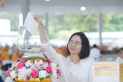 ภาพ No.247365:วันจันทร์ที่ 22 กันยายน พ.ศ. 2568 (วันพระ แรม 15 ค่ำ เดือน 10) พิธีบุพเปตพลี ครั้งที่ 170 ร่วมอุทิศบุญแด่หมู่ญาติที่ล่วงลับไปแล้ว และสืบทอดอายุพระพุทธศาสนา ณ หอฉันคุณยายอาจารย์ฯ วัดพระธรรมกาย