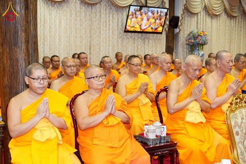 ภาพ No.270771:วันที่ 18 พฤศจิกายน พ.ศ. 2568 วัดพระธรรมกาย เป็นเจ้าภาพบำเพ็ญกุศล  คุณยายอาจารย์ ดร.ตรีธา เนียมขำ  อดีตนายกสมาคมศิษย์หลวงพ่อวัดปากน้ำ ณ ศาลาสตมานุสรณ์ (ศาลาเรือนไทย) วัดปากน้ำ  พระอารามหลวง เขตภาษีเจริญ กรุงเทพมหานคร