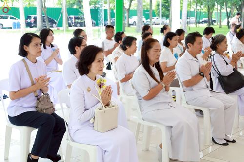 ภาพ No.227682:วันเสาร์ที่ 31 พฤษภาคม พ.ศ.2568 พิธีถวายผ้าไตรแด่สามเณรผู้เข้ารับการอุปสมบท , พิธีอุปสมบทสามเณรเตรียม DCI วัดพระธรรมกาย จ.ปทุมธานี